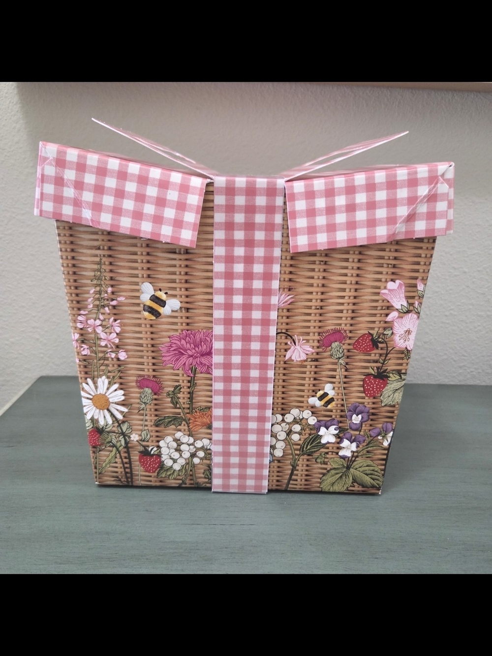 Bath And Body Works Empty Mother's Day Red And White Picnic Basket Box